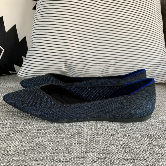 ❌SOLD❌ NEW Rothy’s Night Metallic Zebra Points - Picture 4 of 6